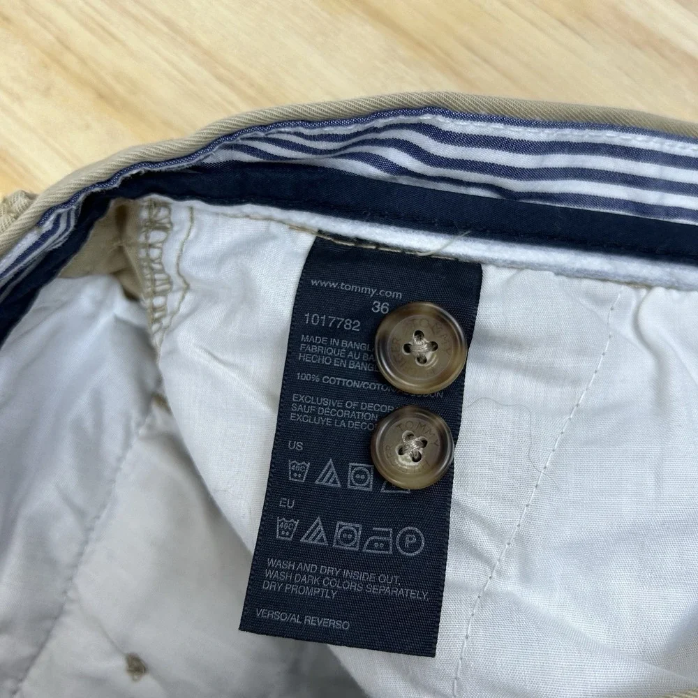 Tommy Hilfiger Shorts Mens 36x9.5 Tan Flat‎ Front Classic Fit Cotton Chino